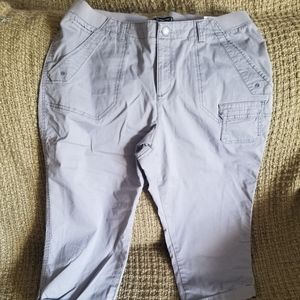 Cropped pants-elastic waist - relaxed fit